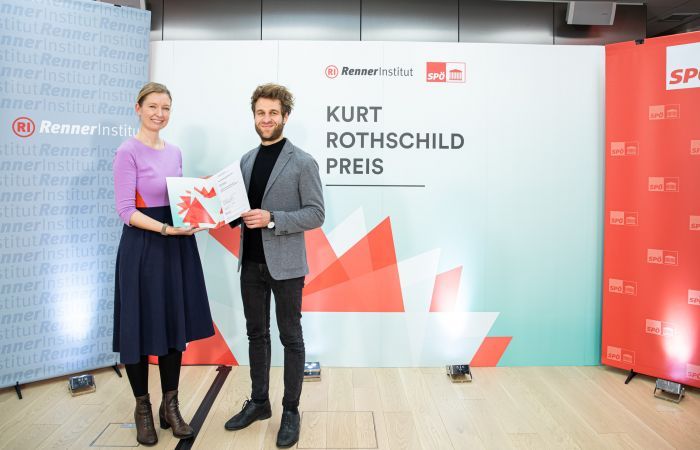 Philip Rathgeb receiving the Kurt Rothschild Prize