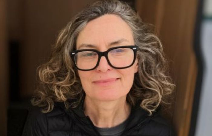 Julie Brownlie picture